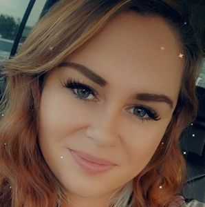 Meet your Posher, Katelynn